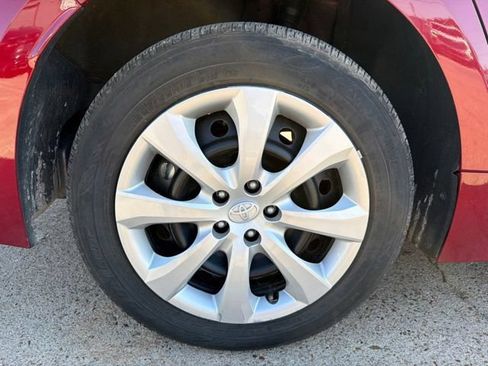 Used 2025 Toyota Corolla LE FWD image 8