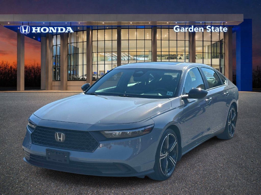 Used 2024 Honda Accord Sport image 2