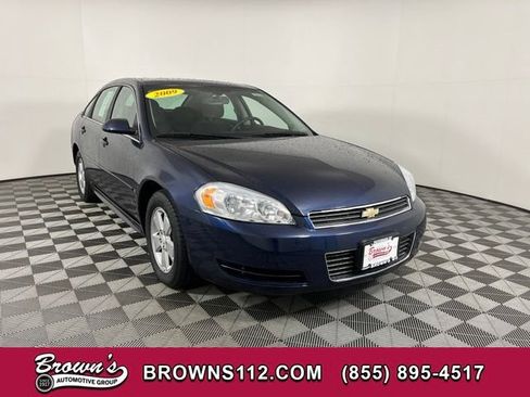 Used 2009 Chevrolet Impala LT FWD image 1
