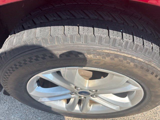 Used 2019 Ford Edge SEL w/ Equipment Group 201A FWD image 40