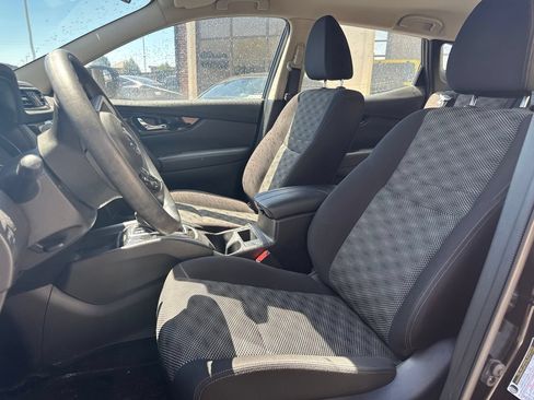 Used 2020 Nissan Rogue Sport SV AWD/4WD image 17