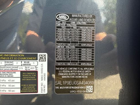 Used 2025 Land Rover Range Rover Sport SE AWD/4WD image 35