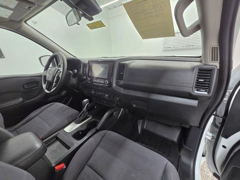 Used 2022 Nissan Frontier S RWD image 17