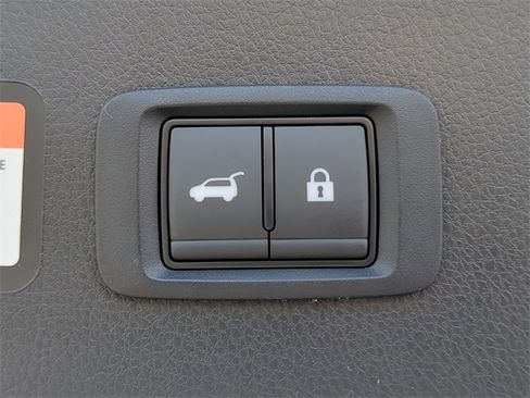 New 2026 Mitsubishi Eclipse Cross SEL image 13