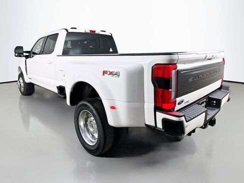 New 2026 Ford F450 Platinum w/ FX4 Off-Road Package image 5