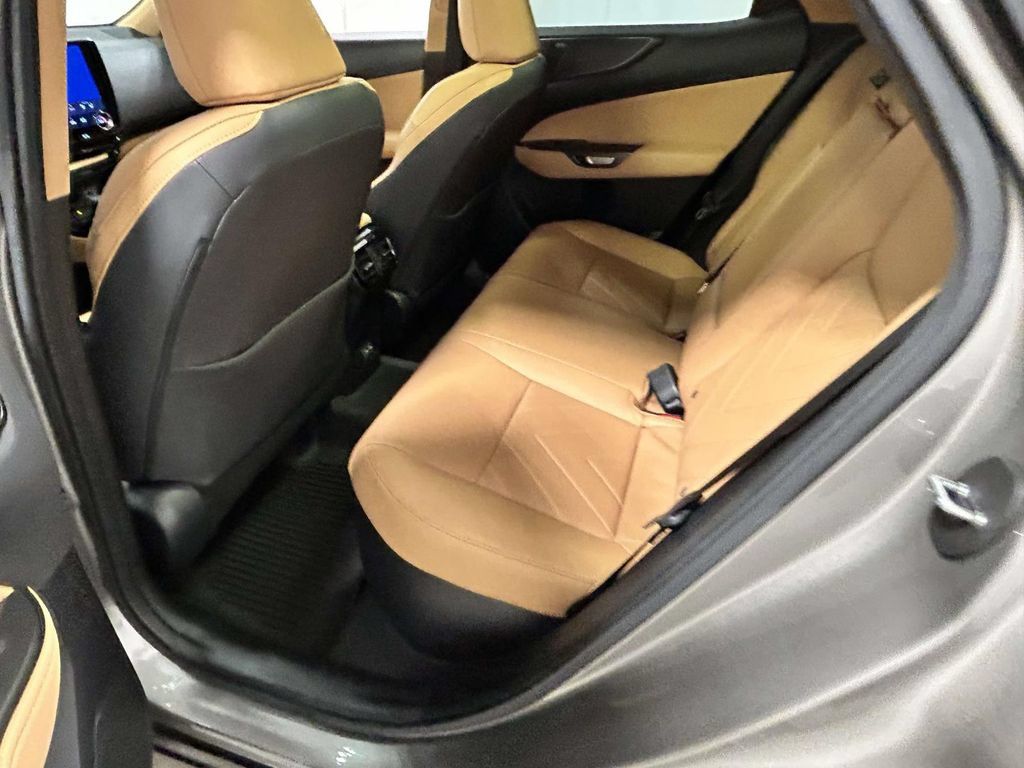 Used 2024 Lexus NX 350h AWD w/ Vision Package image 8