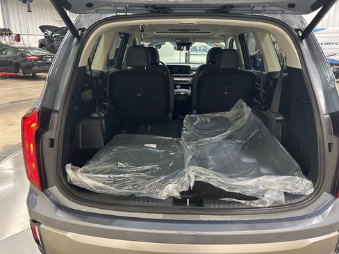 New 2025 Kia Telluride S image 28