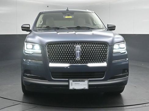 Certified 2023 Lincoln Navigator Reserve AWD/4WD image 2