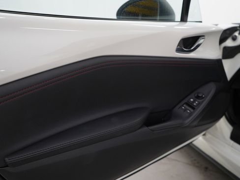 Used 2018 MAZDA MX-5 Miata Grand Touring image 20