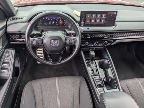 Used 2024 Honda Accord Sport image 25