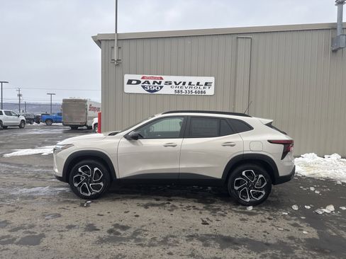 New 2026 Chevrolet Trax RS image 6