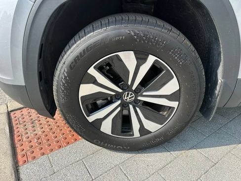 Certified 2026 Volkswagen Atlas SE AWD/4WD image 9
