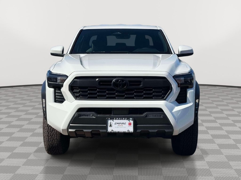 Used 2026 Toyota Tacoma TRD Off-Road AWD/4WD image 2