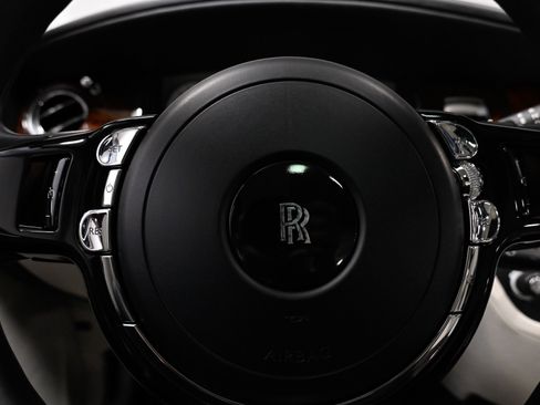 Used 2012 Rolls-Royce Ghost RWD image 17