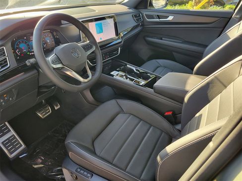 New 2026 Volkswagen Atlas Cross Sport SEL R-Line image 7