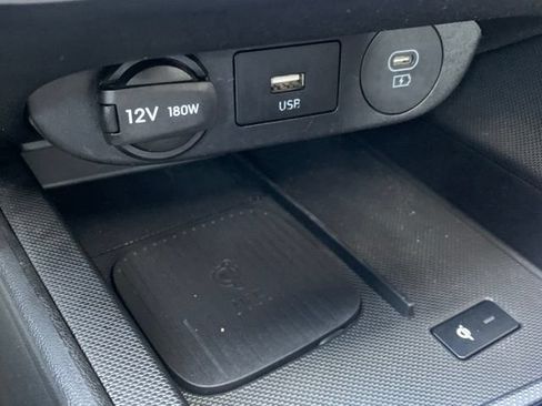 Certified 2024 Hyundai Elantra Limited FWD image 21