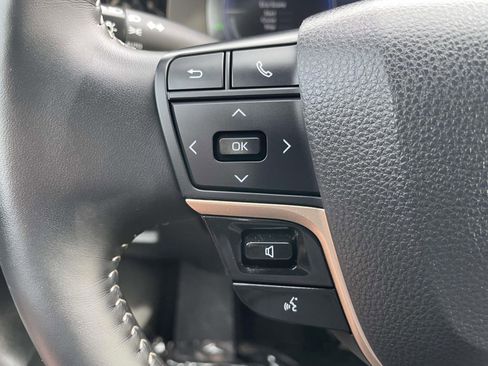 Used 2026 Toyota Crown XLE image 26