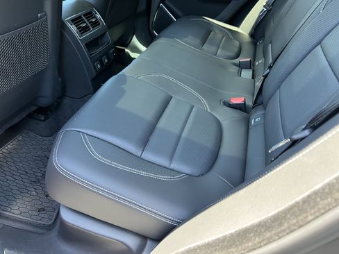 Certified 2026 Jaguar F-PACE R-Dynamic S AWD/4WD image 31