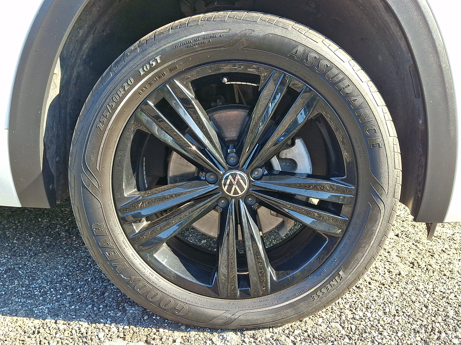 Used 2023 Volkswagen Atlas Cross Sport SEL R-Line AWD/4WD image 8