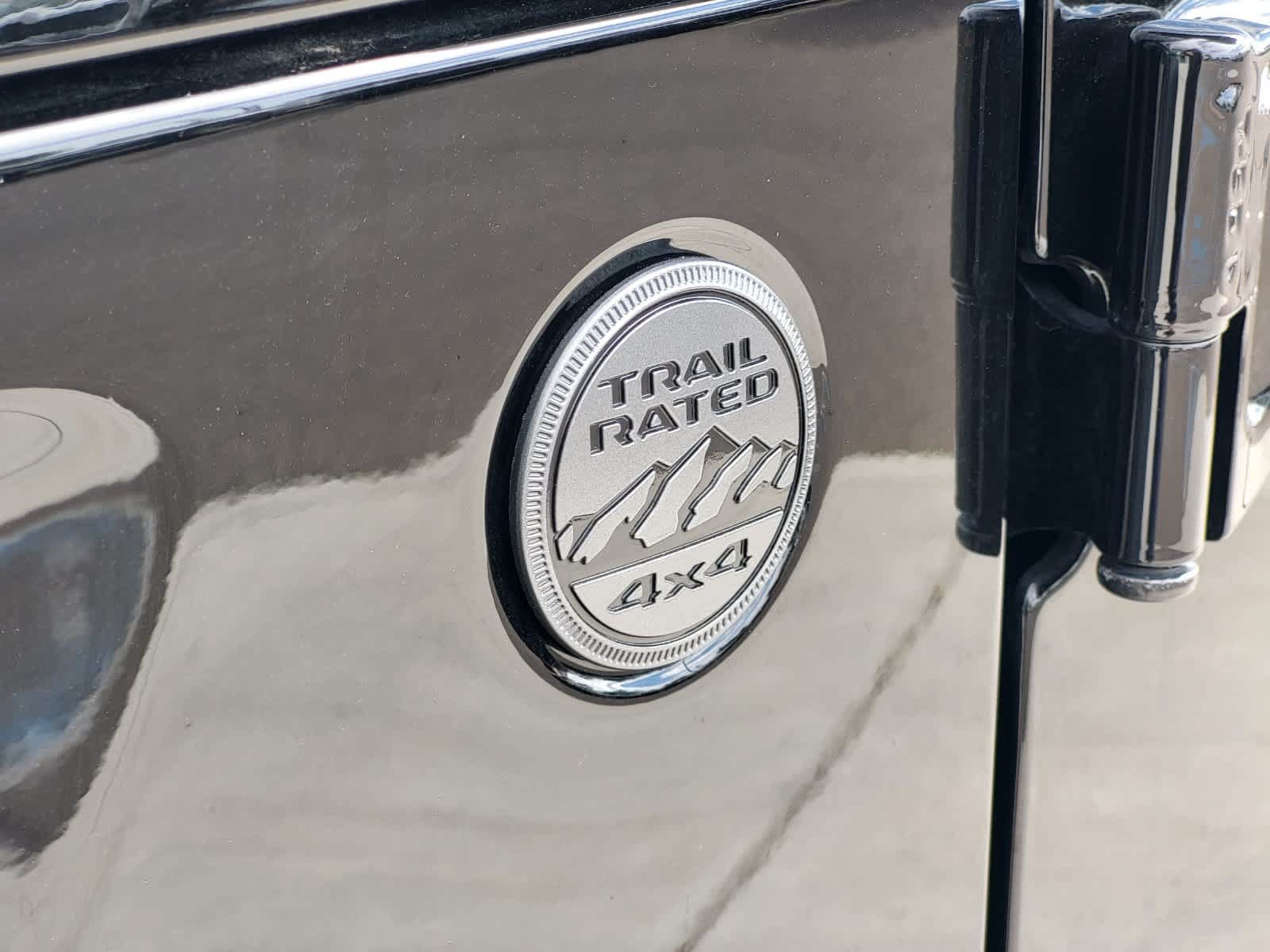 Used 2025 Jeep Gladiator Sport AWD/4WD image 30