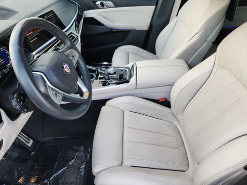 Used 2022 BMW ALPINA XB7 image 12
