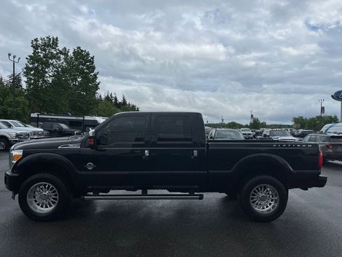 Used 2016 Ford F350 Platinum w/ Platinum Package AWD/4WD image 2