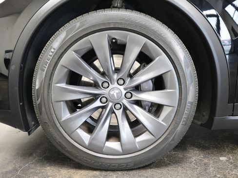 Used 2018 Tesla Model X 100D AWD/4WD image 22