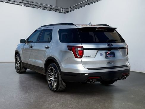 Used 2019 Ford Explorer Sport image 7