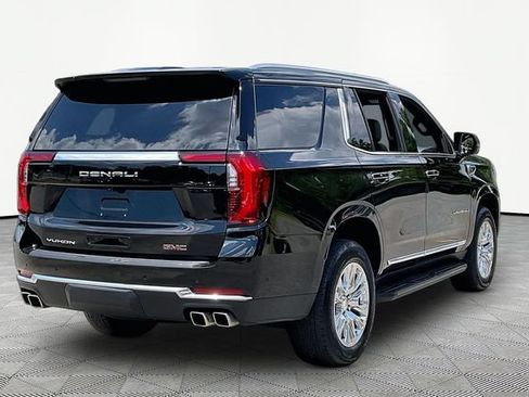 Used 2025 GMC Yukon Denali AWD/4WD image 5