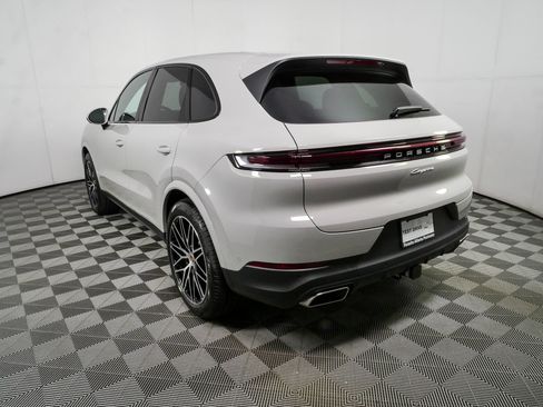 New 2026 Porsche Cayenne AWD/4WD image 3