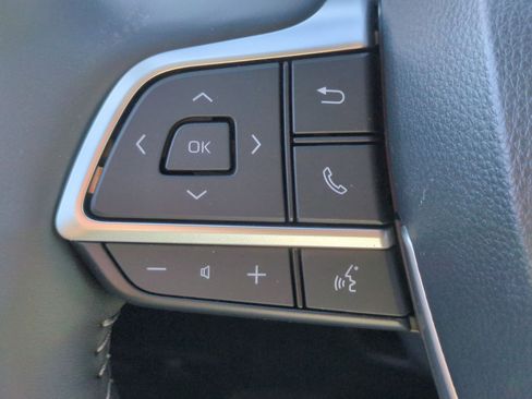 New 2026 Toyota Highlander Limited image 12