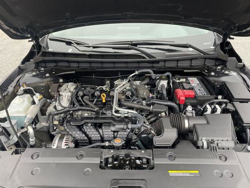 Used 2025 Nissan Altima 2.5 SV image 31