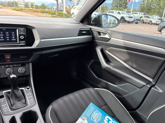 Used 2022 Volkswagen Jetta Sport FWD image 22