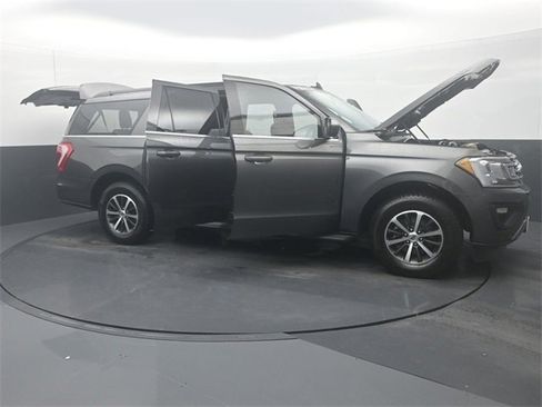 Used 2020 Ford Expedition Max XLT image 35