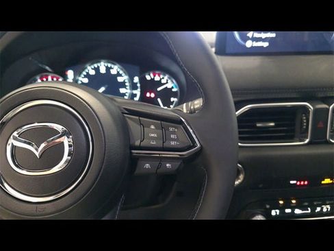 New 2025 MAZDA CX-5 Signature image 59