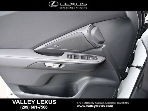 New 2026 Lexus TX 500h AWD image 16