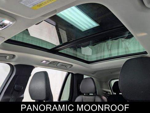 Used 2022 Volvo XC90 T6 Momentum w/ Advanced Package image 16