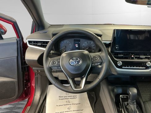 Certified 2025 Toyota Corolla SE w/ Convenience Package image 12