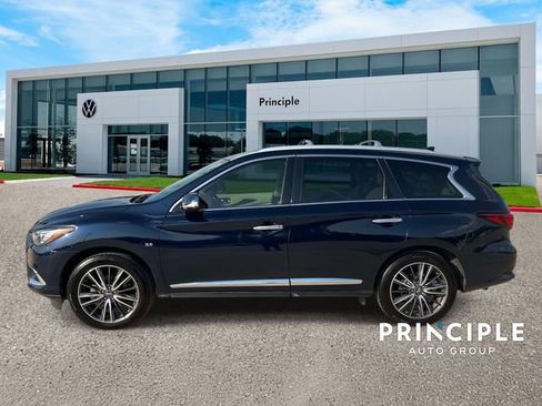 Used 2019 INFINITI QX60 Luxe w/ Sensory Package FWD image 6