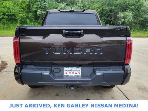 Used 2025 Toyota Tundra Limited AWD/4WD image 4