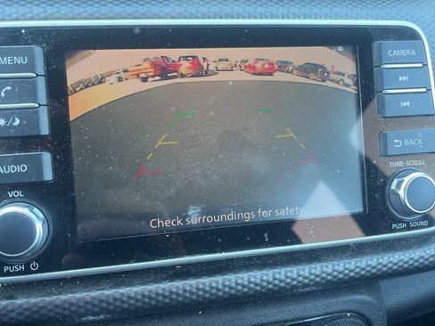 Used 2019 Nissan Kicks SV image 5