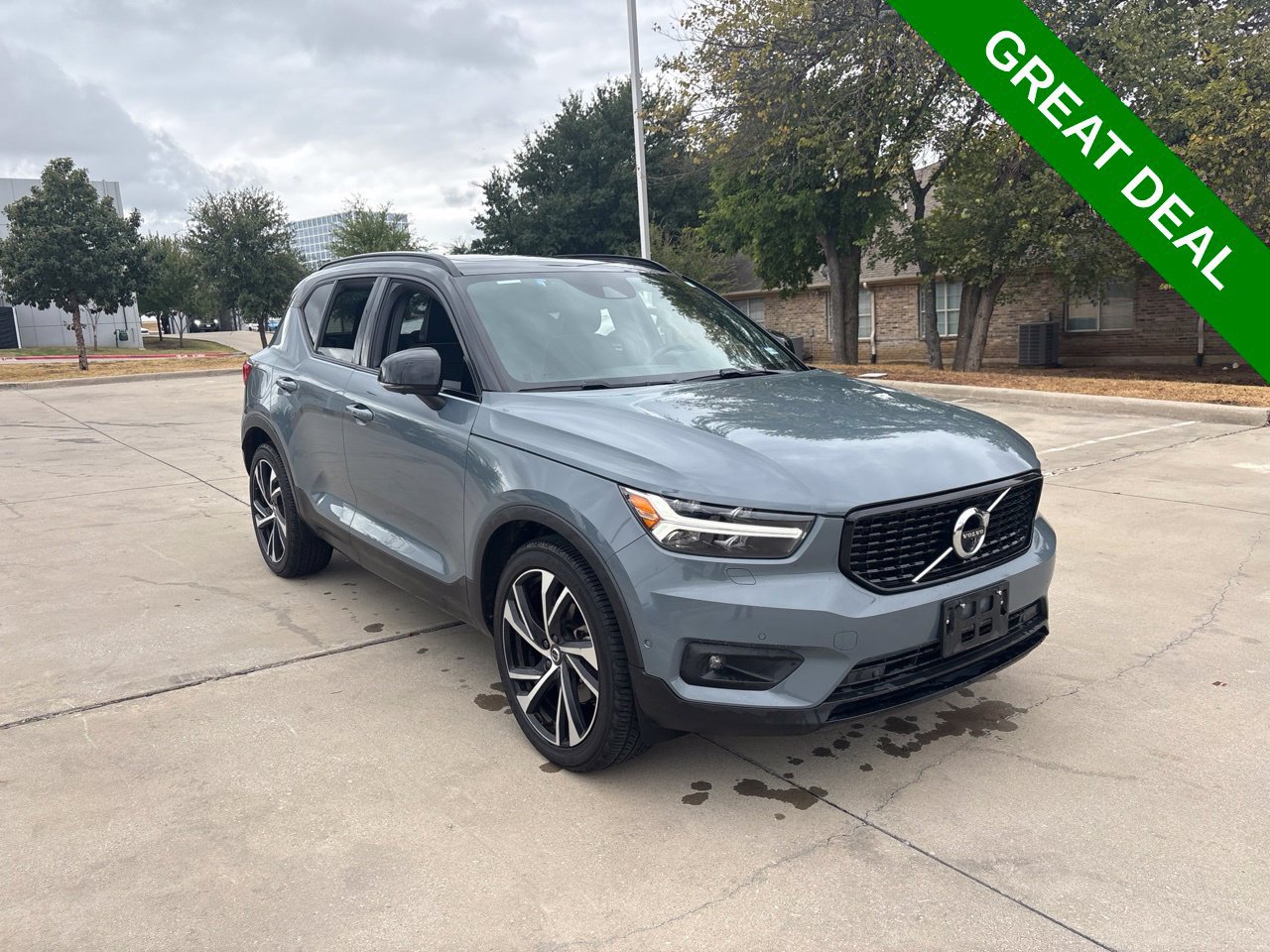 Used 2021 Volvo XC40 T5 R-Design w/ Advanced Package AWD/4WD image 7