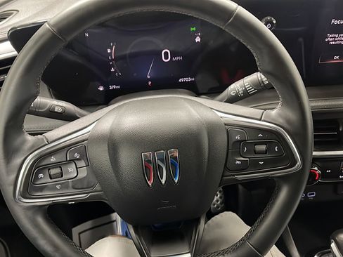 Used 2024 Buick Encore GX Sport Touring AWD/4WD image 4