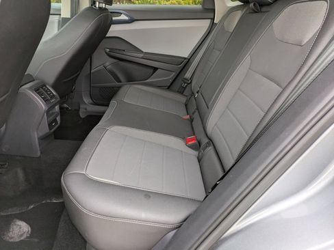 Used 2024 Volkswagen Taos SE image 22