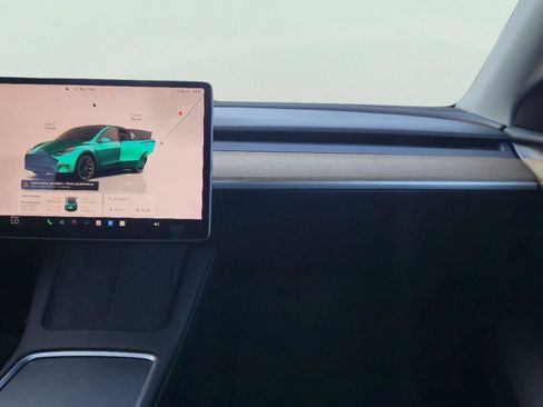 Used 2023 Tesla Model Y AWD image 19