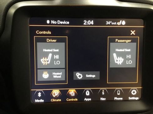 Used 2023 Jeep Renegade Trailhawk w/ Trailhawk Elite Group image 27