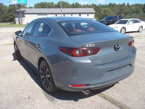 Used 2023 MAZDA MAZDA3 s image 3