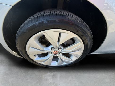 Used 2020 Jaguar XE S image 11