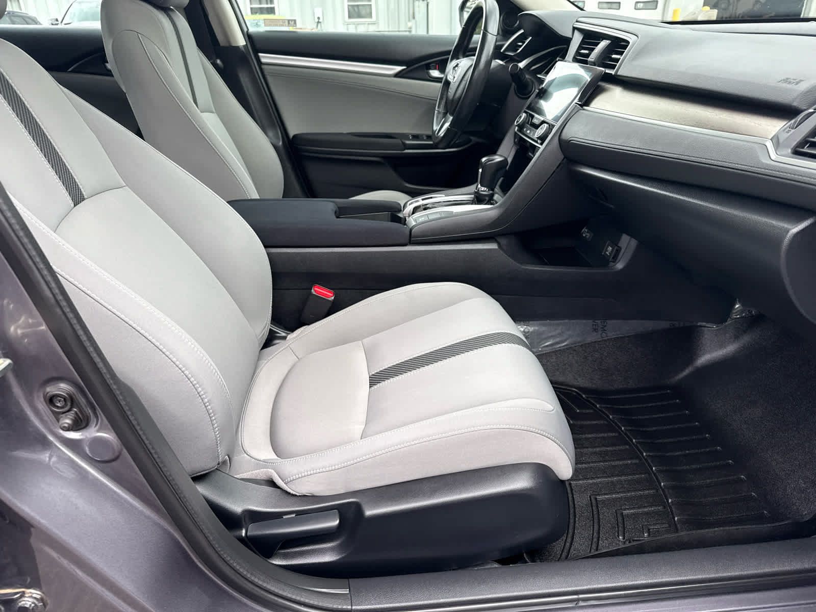 Used 2018 Honda Civic EX-T image 12