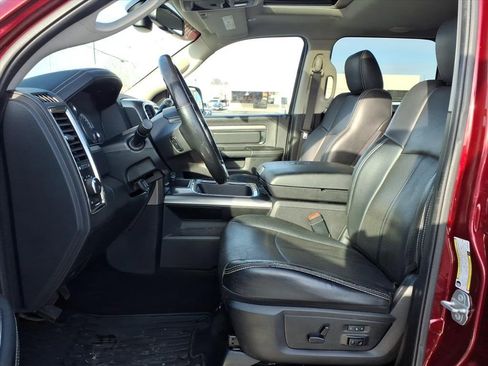 Used 2018 RAM 3500 Laramie w/ Sport Appearance Group image 5